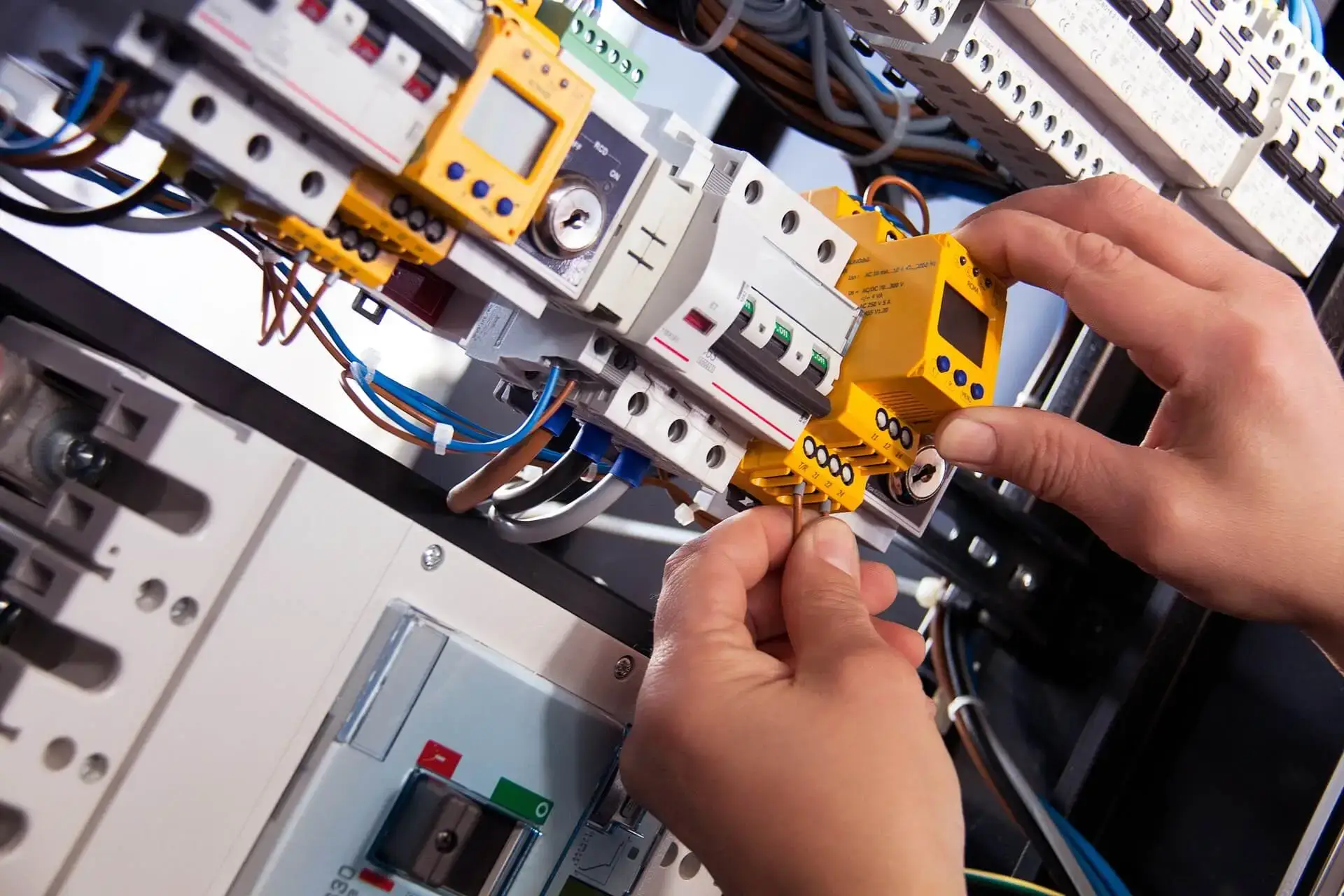 Certified electricians in South Wimbledon