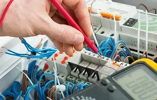 Professional electrician in South Wimbledon